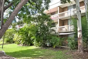 12/125 CLARENCE ROAD, Indooroopilly QLD 4068