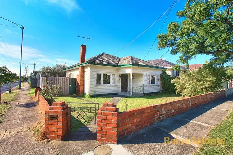 Main view of Homely house listing, 8 Oakland Street, Maribyrnong VIC 3032