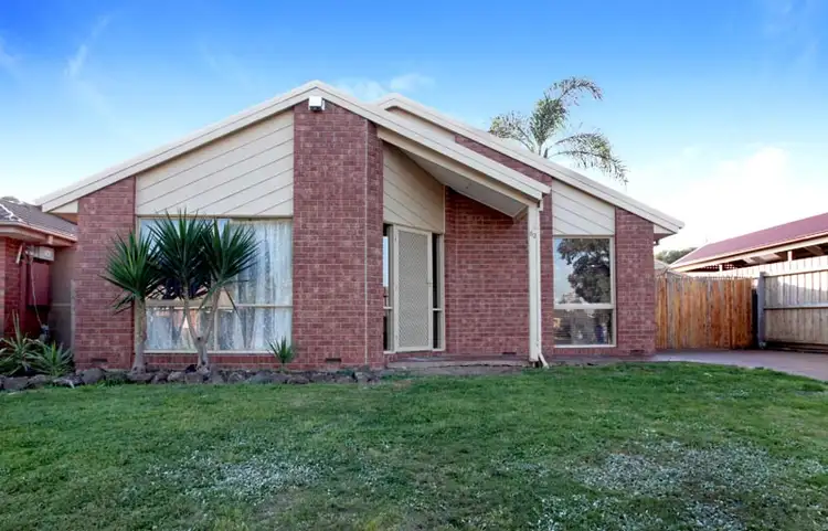 63 Mowbray Crescent, Kurunjang VIC 3337