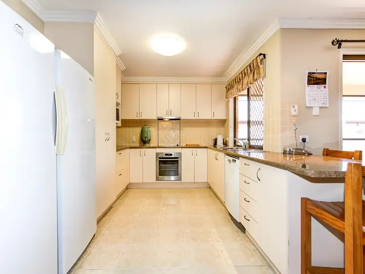 Sixth view of Homely house listing, 3 Carlisle Court, Kawungan QLD 4655