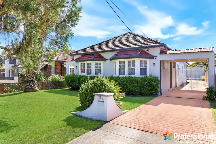 284 Gloucester Road, Beverly Hills NSW 2209