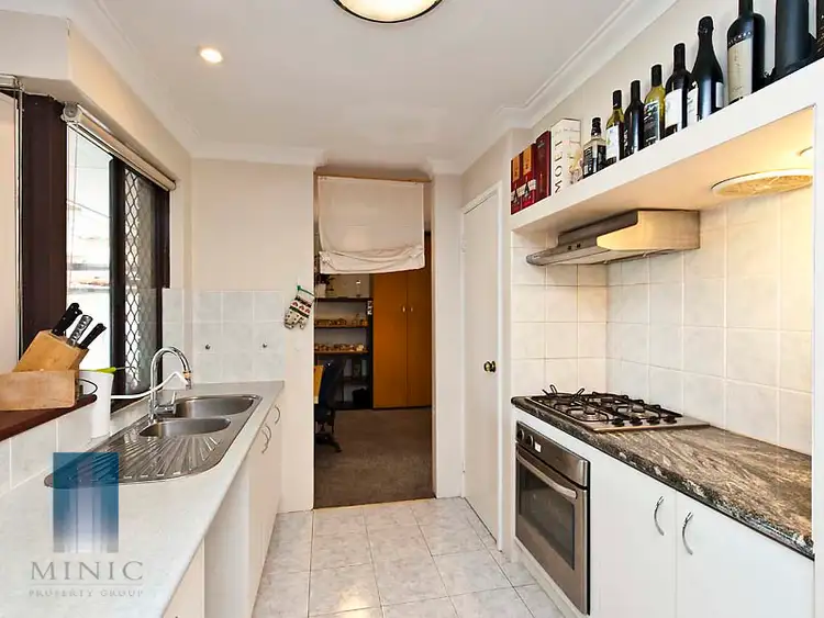 Fifth view of Homely house listing, 27 Myrna Way, Parkwood WA 6147