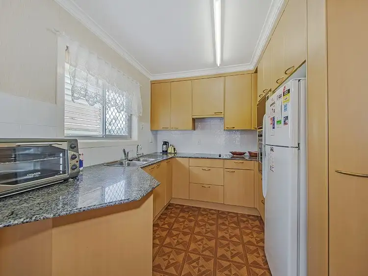 Fifth view of Homely house listing, 2168 Wynnum Road, Wynnum QLD 4178