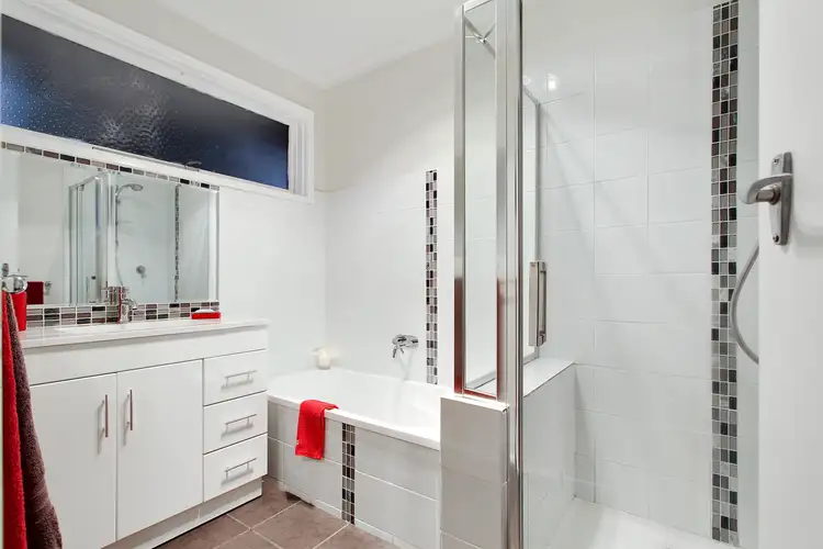 Third view of Homely house listing, 5 Tulum Court, Frankston VIC 3199