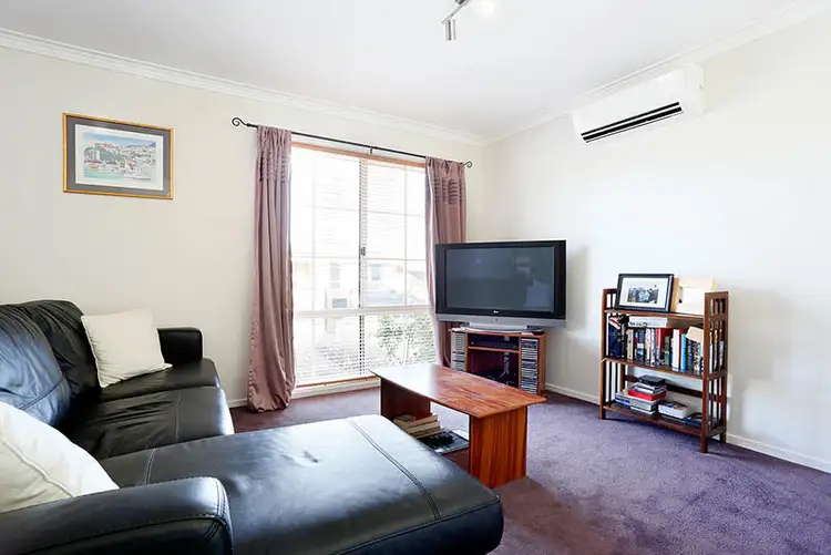 Fifth view of Homely house listing, 2/50 Cameron Cres, Lara VIC 3212