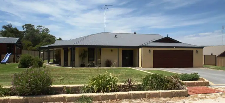 51 McLarty Street, Waroona WA 6215