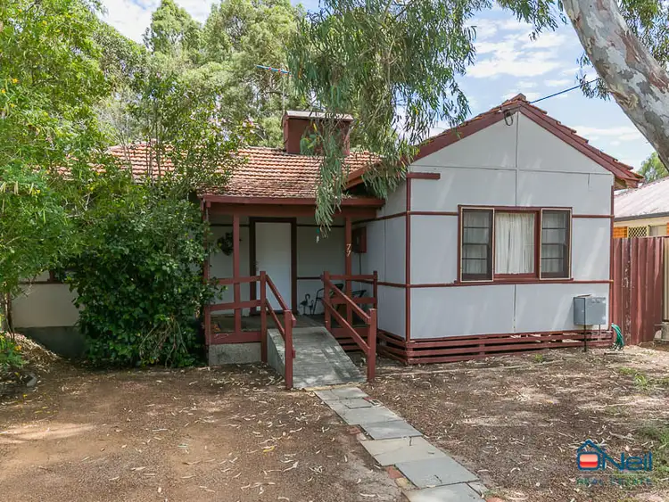 77 Church Avenue, Armadale WA 6112