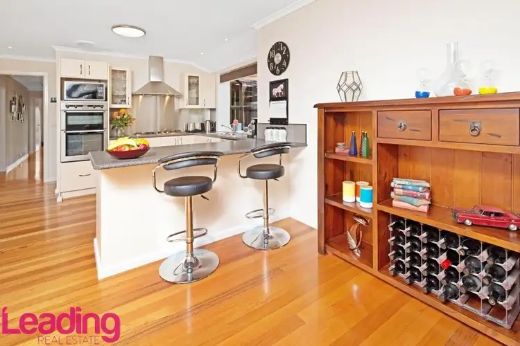 Sixth view of Homely house listing, 2 Parkes Court, Sunbury VIC 3429