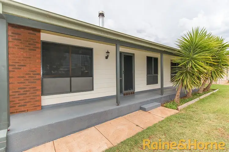 16 Salter Drive, Dubbo NSW 2830