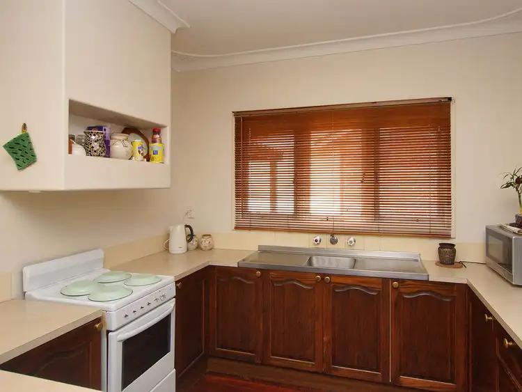 Fifth view of Homely house listing, 5 Robann Way, Morley WA 6062
