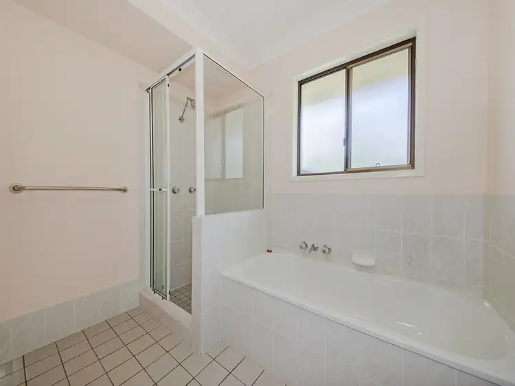 Seventh view of Homely house listing, 4 Clifford Crt, Capalaba QLD 4157