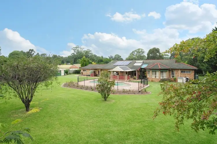 8 Tartarian Crescent, Bomaderry NSW 2541