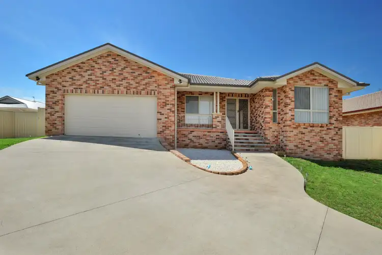 5 Warrabah Close, Tamworth NSW 2340
