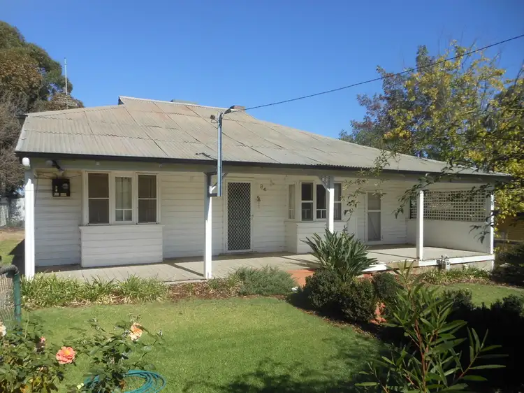 84 Nasmyth Street, Young NSW 2594