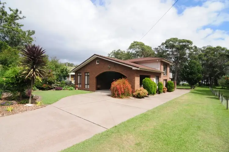 Second view of Homely house listing, 137 Walmer Avenue, Sanctuary Point NSW 2540