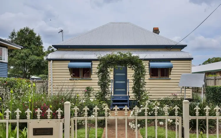 24 Clairmont Street, Newtown QLD 4350