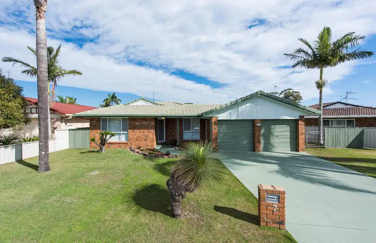 7 ADMIRALTY COURT, Yamba NSW 2464