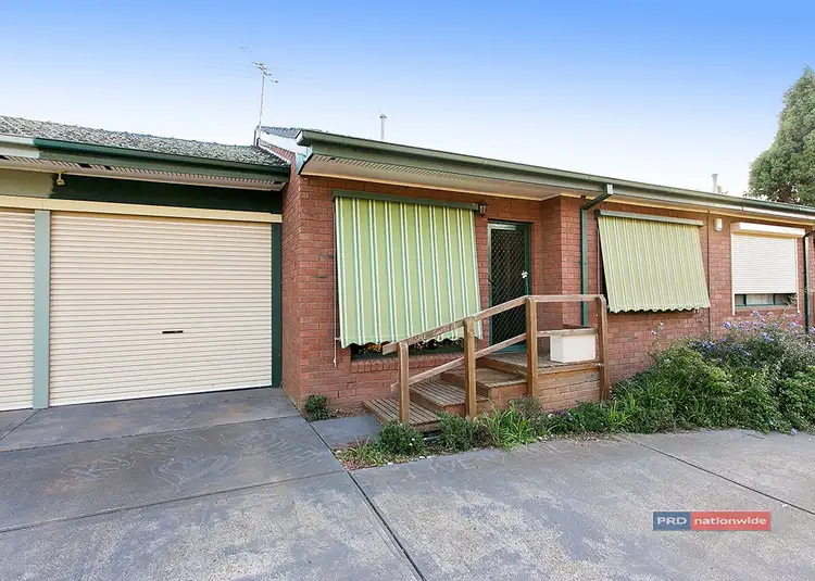2/7 Mambourin Street, Werribee VIC 3030