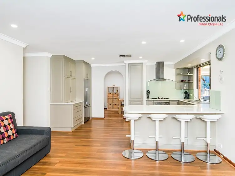 Second view of Homely house listing, 21 Ferncroft Way, Kingsley WA 6026