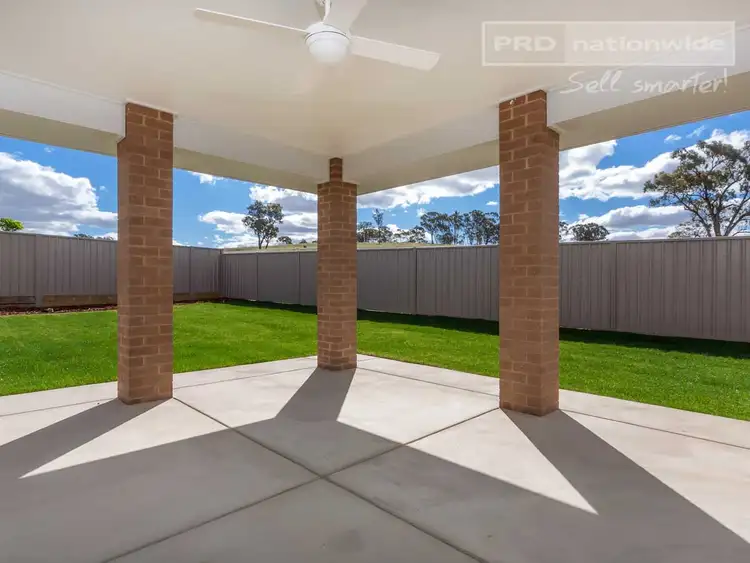 Fifth view of Homely house listing, 71 Lingiari Drive, Lloyd NSW 2650