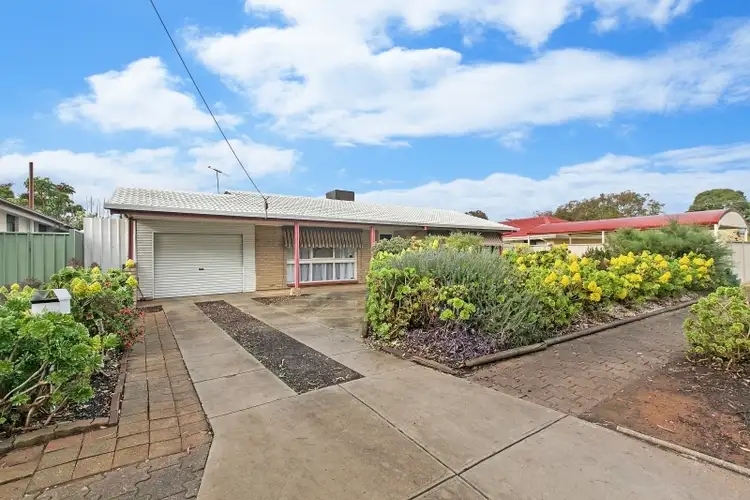 4 Trueman Ave, Salisbury East SA 5109