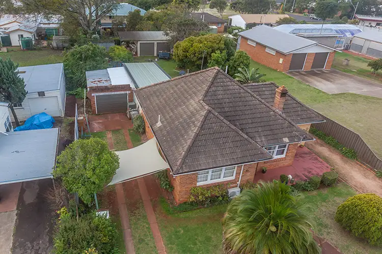 9 - 11 Avondale Street, Newtown QLD 4350