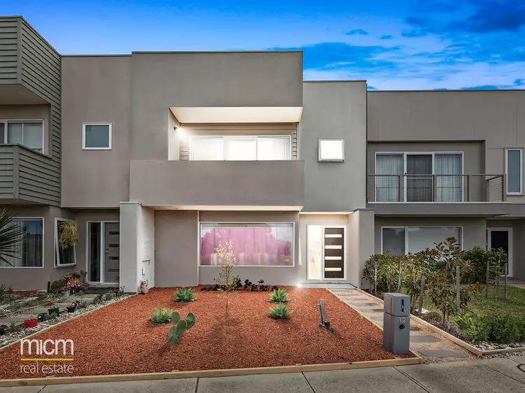 12 Whitetop Drive, Point Cook VIC 3030