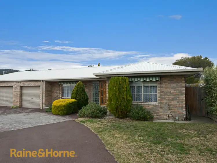 1/40 Topham Street, Rose Bay TAS 7015