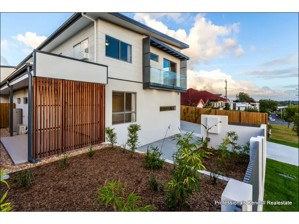 Main view of Homely townhouse listing, Unit 1/32 Troubridge Street, Mount Gravatt East QLD 4122