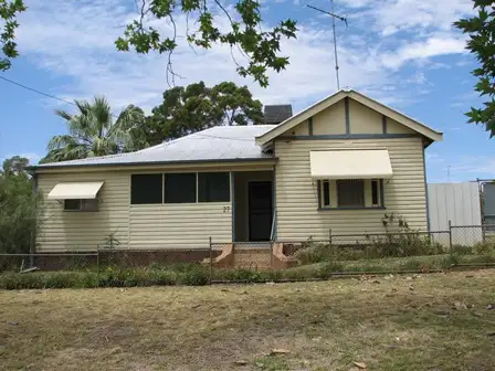 27 Midgeon Street, Narrandera NSW 2700