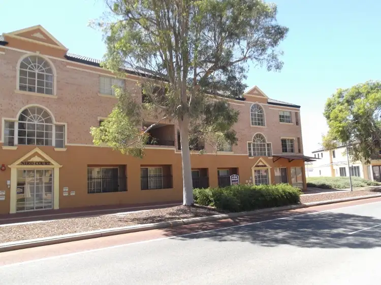 21/2 Plaistow Street, Joondalup WA 6027