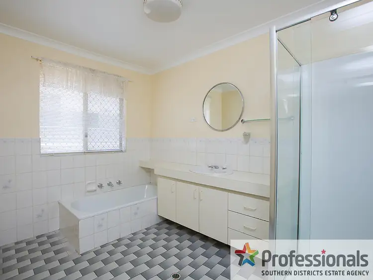 Sixth view of Homely house listing, 10 Mary Street, Collie WA 6225