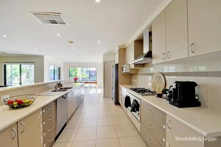 Second view of Homely house listing, 6 Narran Court, Kialla VIC 3631