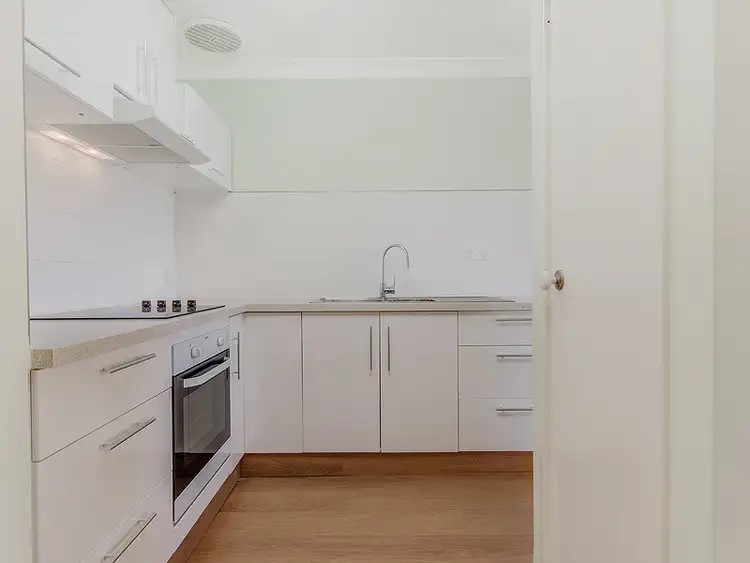 Sixth view of Homely villa listing, 19/94 Simpson Avenue, Rockingham WA 6168