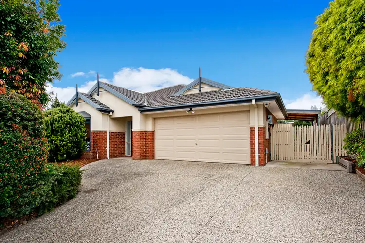 6 Hilltop Mews, Doreen VIC 3754