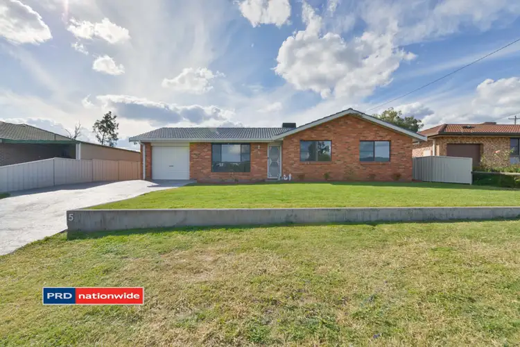 5 Willow Park Drive, Kootingal NSW 2352