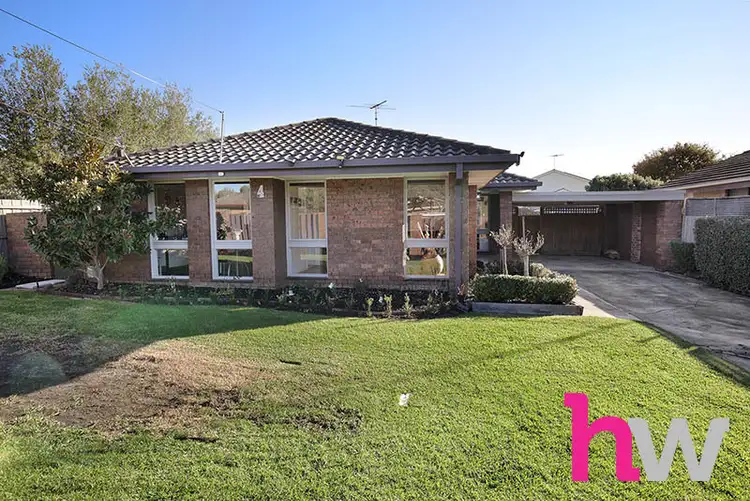 4 Carnarvon Drive, Grovedale VIC 3216