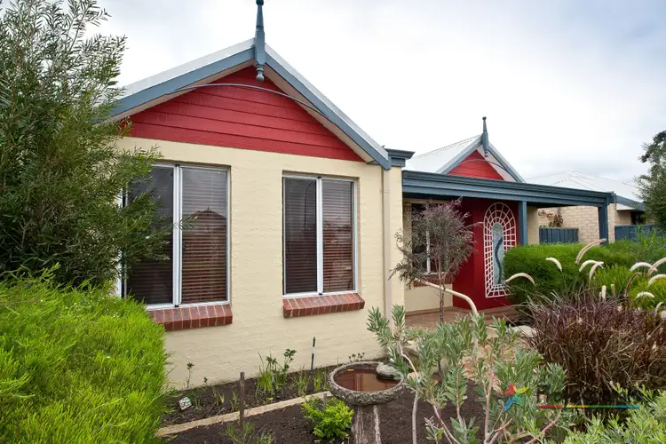 8 Thundelarra Ave, Ellenbrook WA 6069