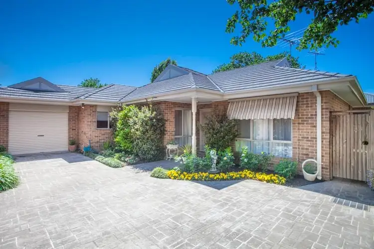 3 / 15-17 Rodney Street, Gisborne VIC 3437