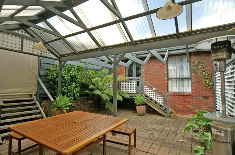 Fifth view of Homely house listing, 2 Bedford Court, Endeavour Hills VIC 3802