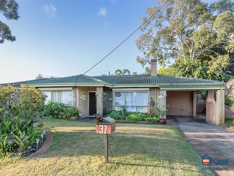 37 Amanda Drive, Camillo WA 6111