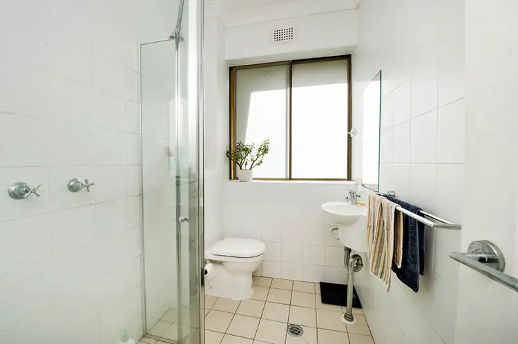 Sixth view of Homely apartment listing, 4/52 Gould Street, North Bondi NSW 2026