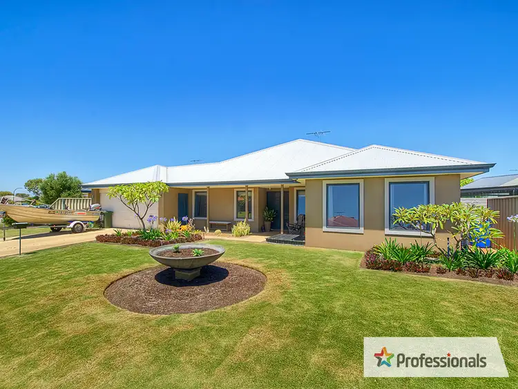 Second view of Homely house listing, 32 Currawong Drive, Broadwater WA 6280