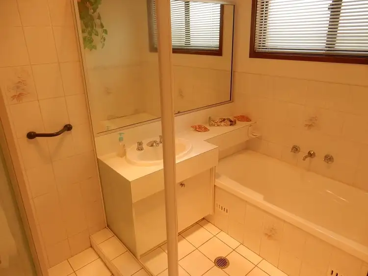 Fifth view of Homely house listing, 18 Glen Elgin Crescent, Edensor Park NSW 2176