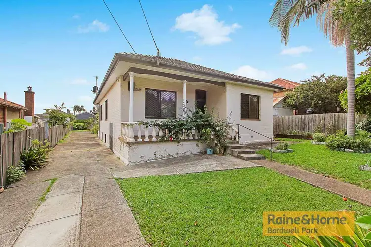 6 Bexley Road, Campsie NSW 2194