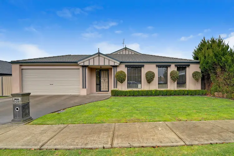 54 Davey Drive, Trafalgar VIC 3824