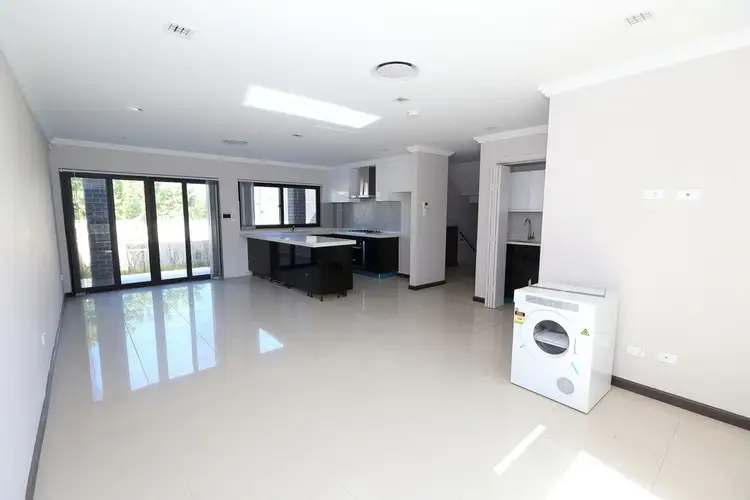 6/329-331 Roberts Road, Greenacre NSW 2190