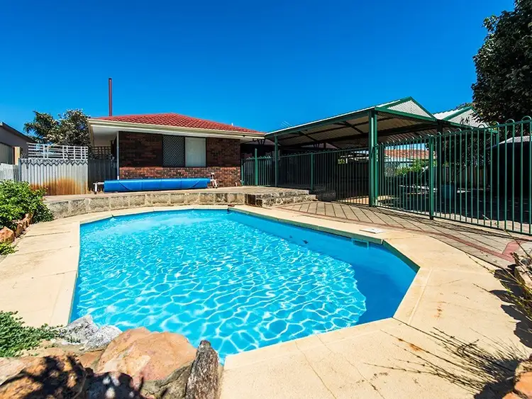 6 Bardfield Way, Gosnells WA 6110