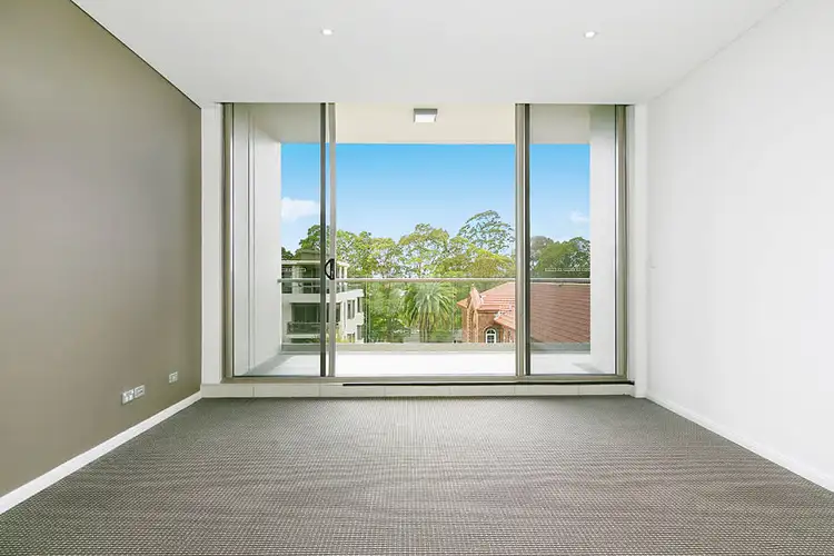 366/132 Killeaton St