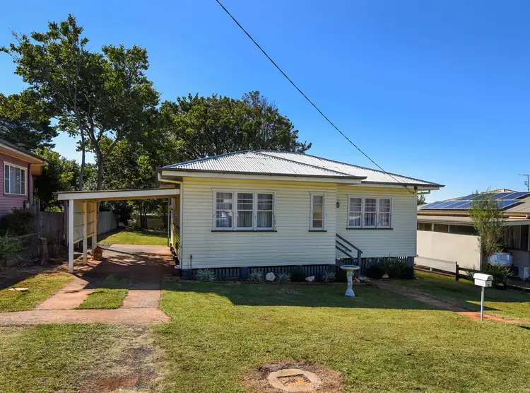 17 Norah Street, Centenary Heights QLD 4350